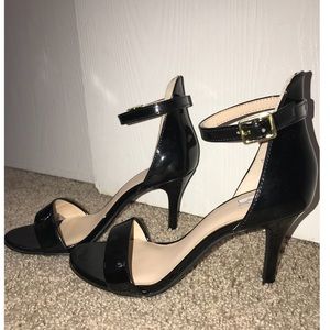 Size 4 sandal heels - never worn